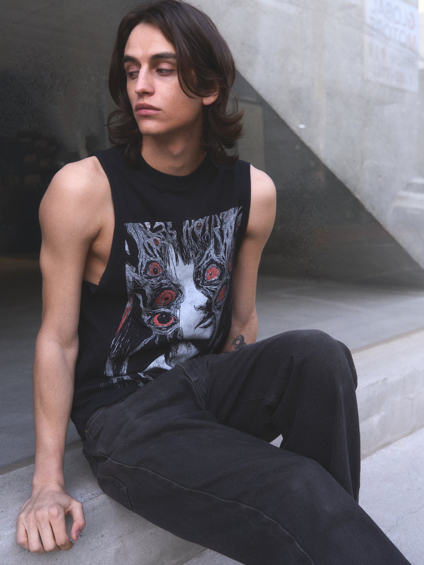 ALL EYES ON ME TANK