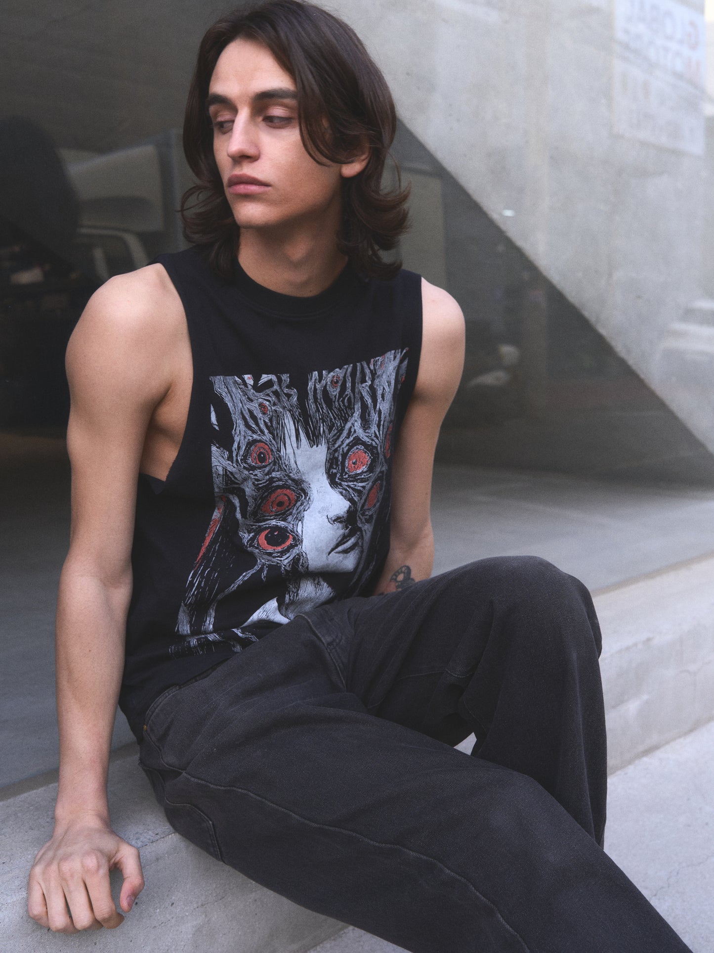 ALL EYES ON ME TANK